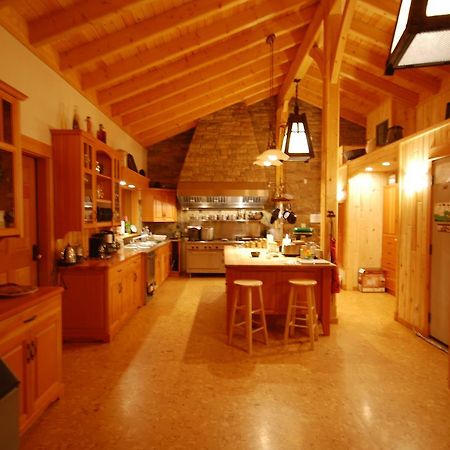 Bear Claw Lodge Kispiox Exterior foto